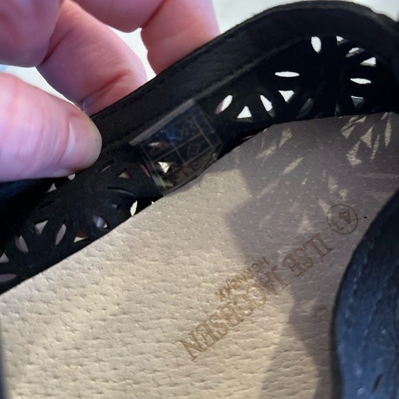 Isle Jacobsen Black Perforated Slip On Shoe EU 41 - Picture 10 of 13